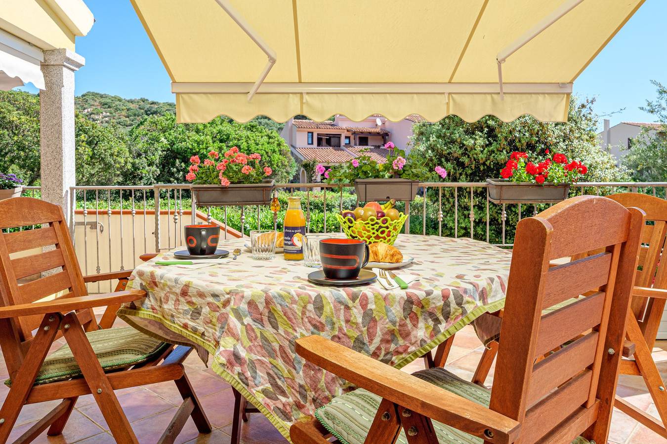 Apartamento entero, Apartamento 'Agata Verde' con vistas a las colinas y al jardín in Porto Ottiolu, Budoni