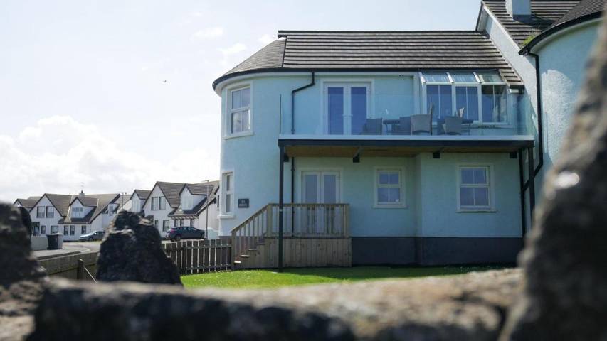 Holiday rental for 8 people, with Balcony and Garden as well as View in Portballintrae