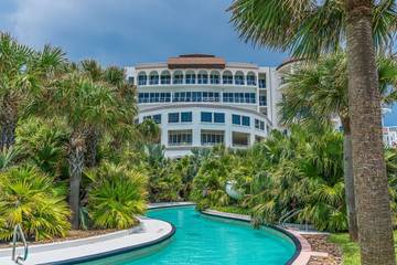 Vacation Rental for 8 Guests in Galveston Island, Galveston, Picture 1
