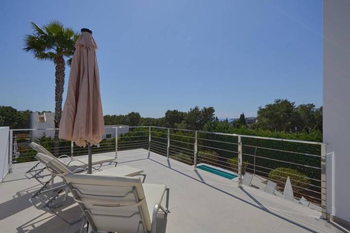 Location de vacances pour 8 personnes, avec piscine et terrasse à Cala Llenya - 3