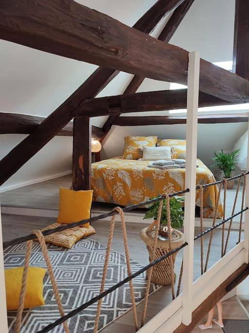 Appartement entier, Studio - Split Level in Crécy-la-Chapelle, Seine-et-Marne