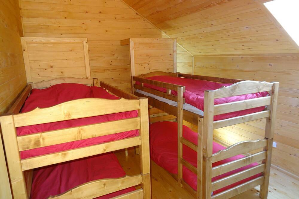 Chalet Avec Espace Balneotherapie Et Piscine in Puy-Saint-Eusèbe, Parc national des Écrins