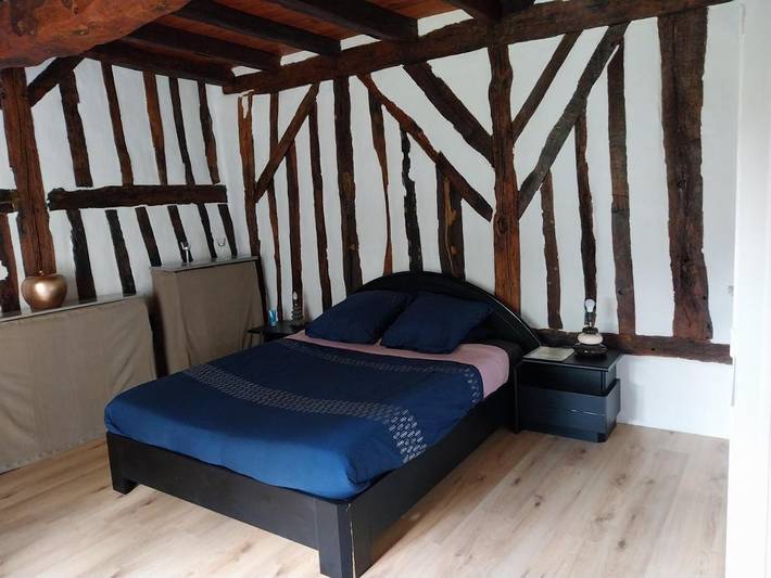 Location de vacances pour 4 personnes, avec Terrasse et Jardin ainsi que Piscine et Vue à Monfaucon - 2