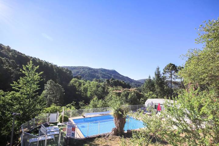 Gîte pour 2 personnes, avec vue et terrasse