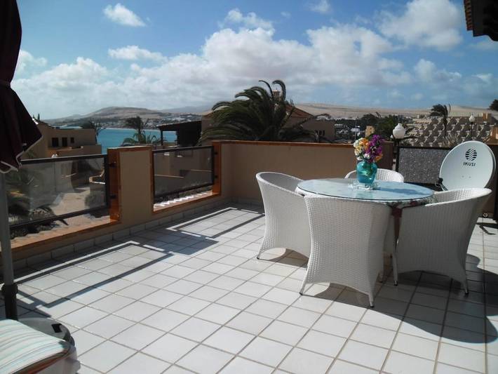Ferienwohnung für 2 Personen, mit Balkon und Terrasse sowie Garten und Seeblick
