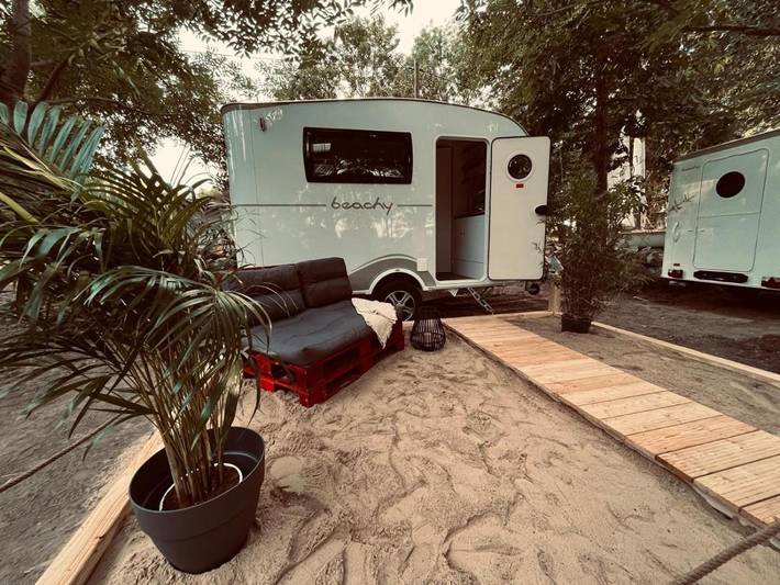 Camping für 2 Personen, mit Terrasse und Garten