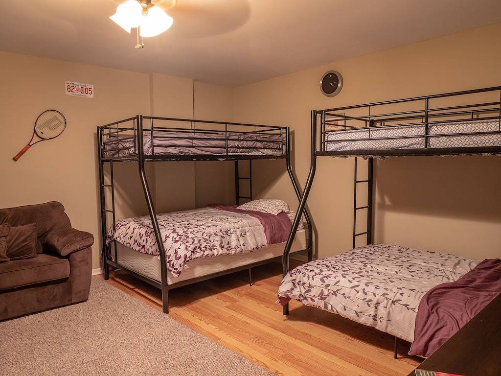 Ganze Wohnung, 3 Schlafzimmer Ski On Ski Off Condo mit herrlicher Aussicht. Einzigartiges Eigentum! in Mountain Creek