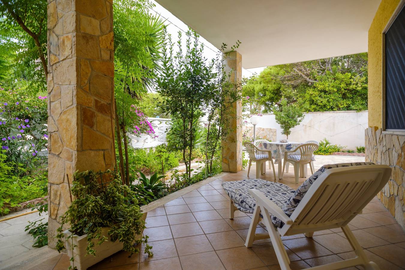 Maison de vacances "Villa Rita" à 200 m de la mer avec jardin et barbecue in Lecce, Province de Lecce