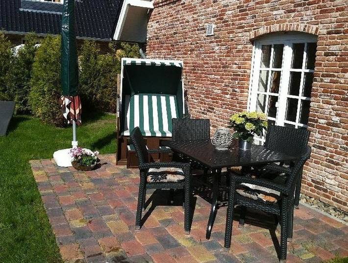 Ferienhaus für 4 Personen, mit Terrasse und Garten sowie Whirlpool und Sauna auf Sylt