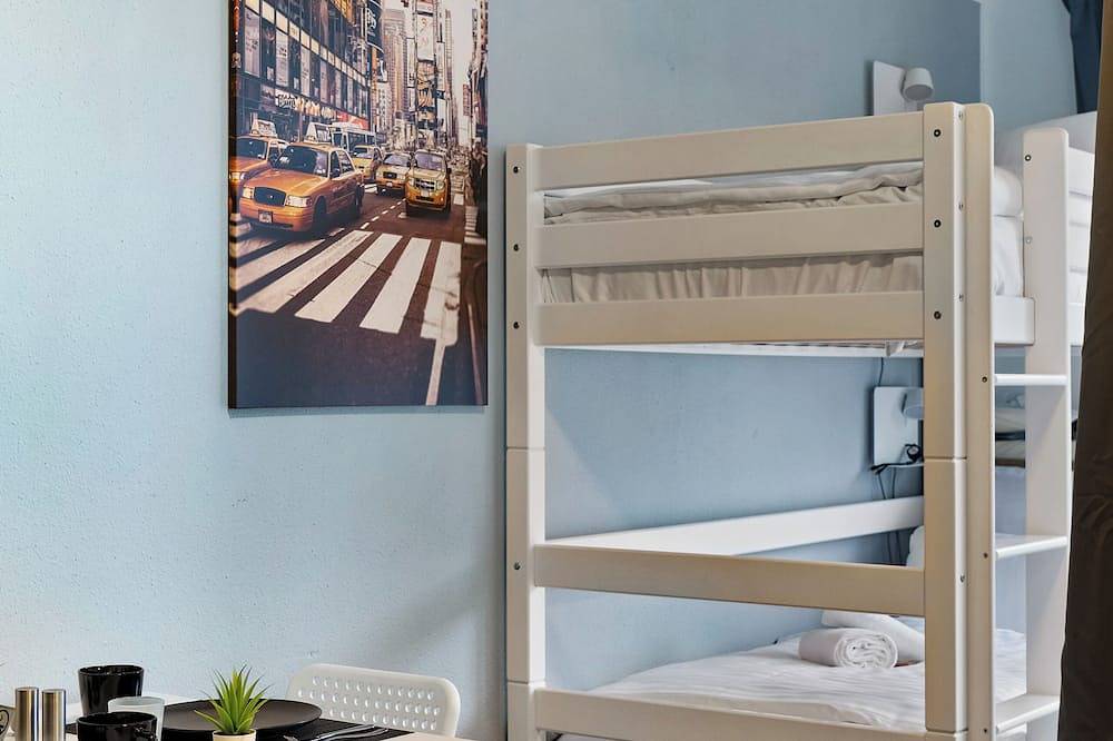 Entire apartment, Basic but comfortable, cosi - 30 min to Dusseldorf exhibition/fair, great value in Homberg/Ruhrort/Baerl, Duisburg