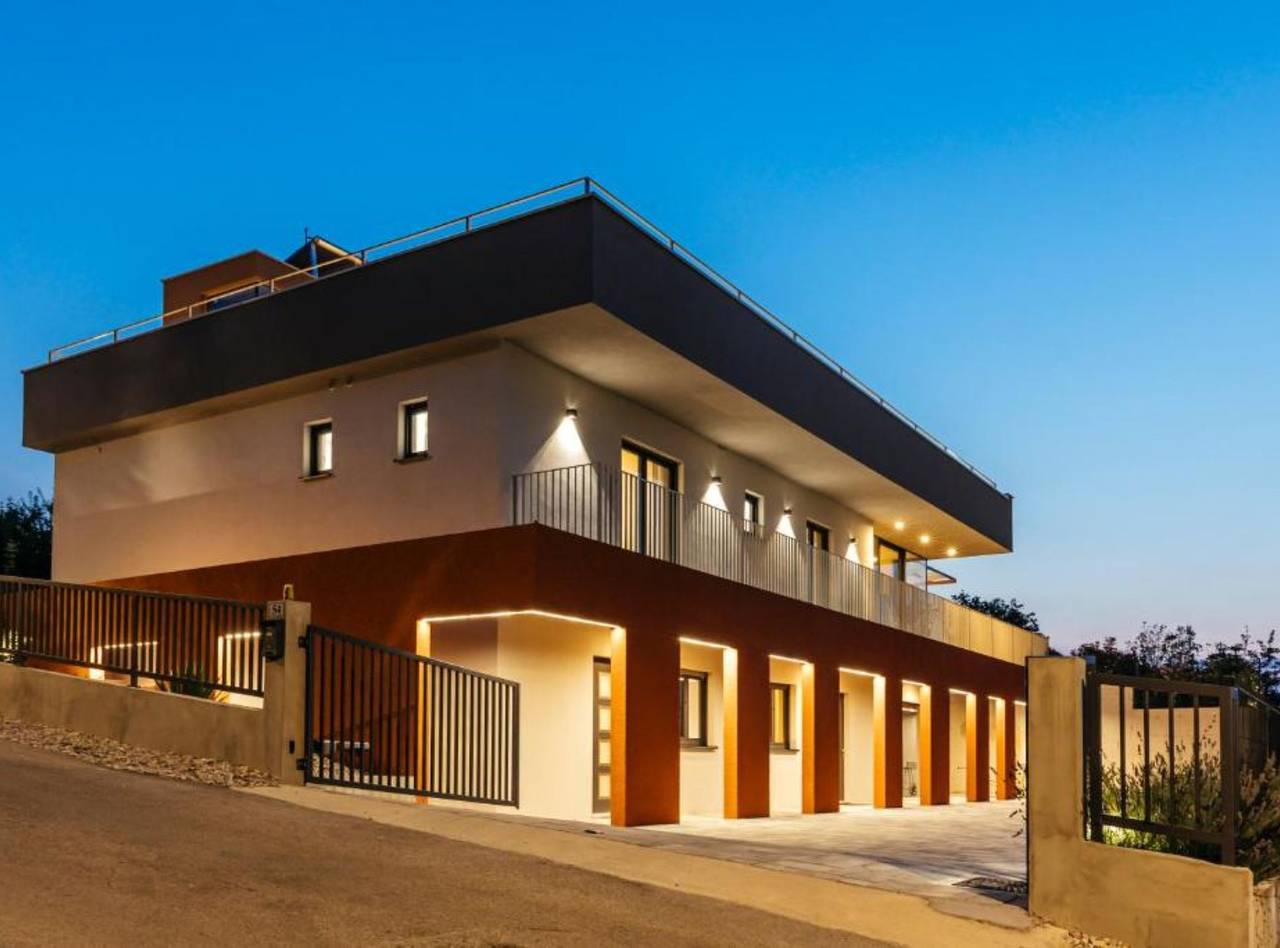 New Luxury Villa - Six Bedroom Villa in Imotski, Makarska Riviera