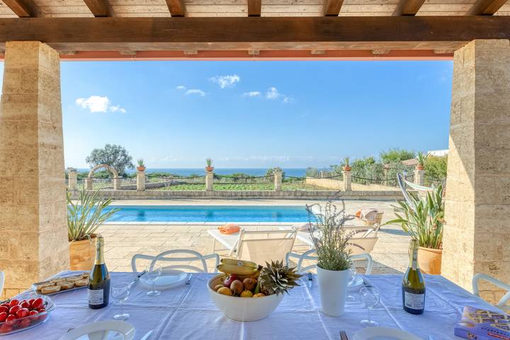 Villa für 6 Personen, mit Terrasse und Meerblick sowie Garten in Apulien - 3
