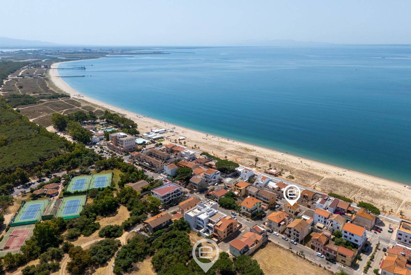 Entire apartment, Sandstone Retreat in Torregrande, Oristano