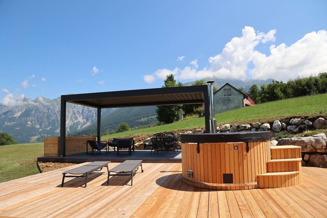 Ganze Wohnung, Casera Cinque Sensi- wellness Apartment in Tambre, Südliche Karnische Alpen