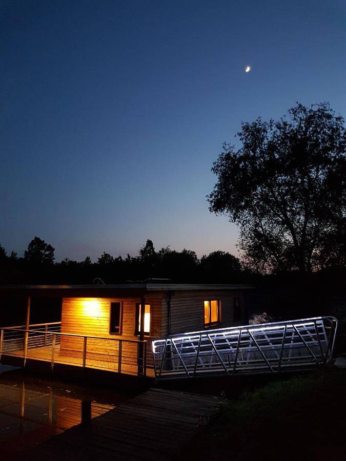 Gîte pour 4 personnes, avec vue et jardin à Traves (homonymie)