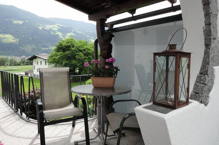 Ferienwohnung für 4 Personen, mit Terrasse und Garten