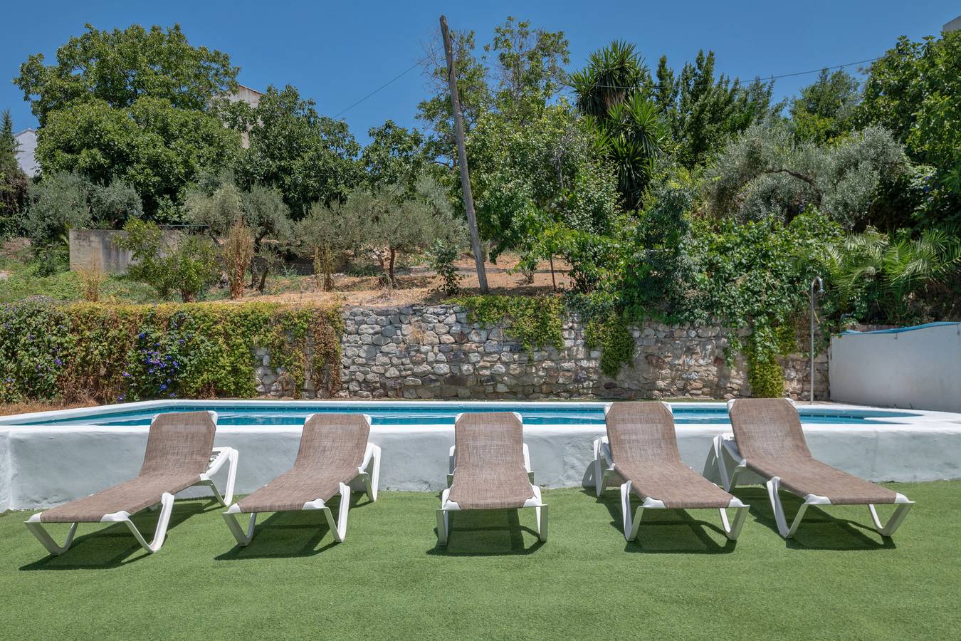 Chalet "Casa El Molino" avec vue sur les montagnes, Wi-Fi et climatisation in Montecorto, Province de Málaga
