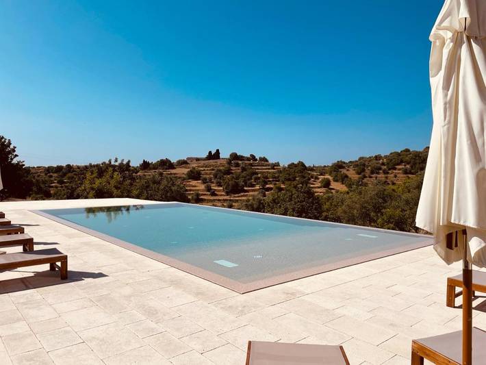 Agriturismo per 3 persone, con giardino e piscina nonché terrazza a Modica