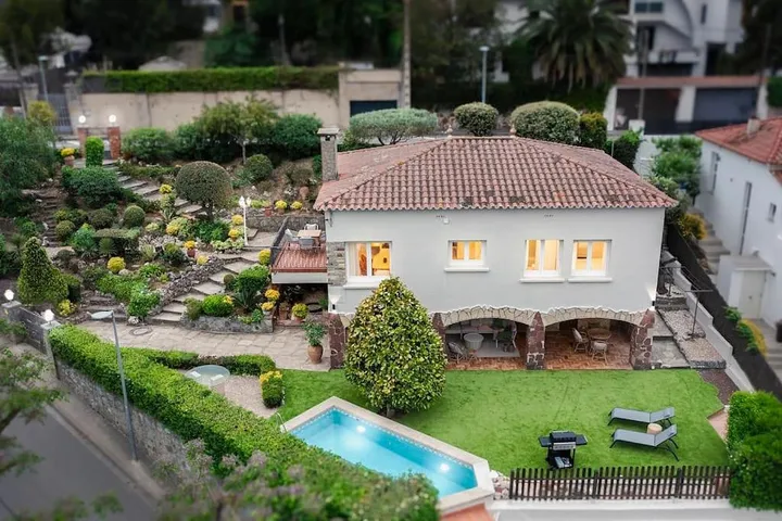 Casa de vacaciones para 6 personas, con piscina además de vistas y jardín, Se admiten mascotas - 1