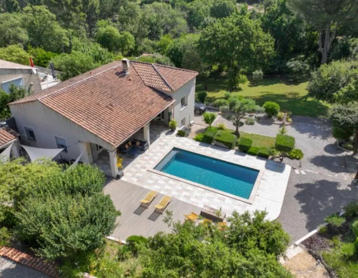 Appartement de vacances pour 2 personnes, avec vue ainsi que piscine et jardin, animaux acceptés - 1