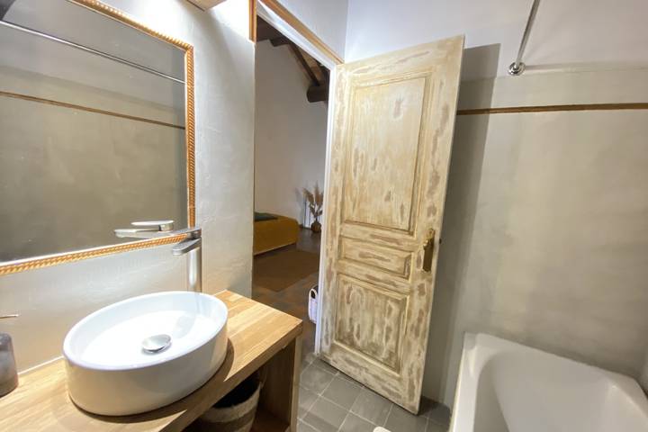 Appartement entier, 84B6 - Loft dans Mas de charme du Xviiième siècle in Althen-des-Paluds, Vaucluse