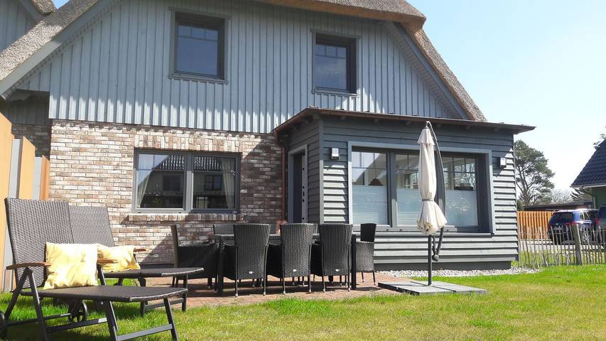 Ferienhaus für 6 Personen, mit Terrasse und Garten sowie Sauna auf dem Darß