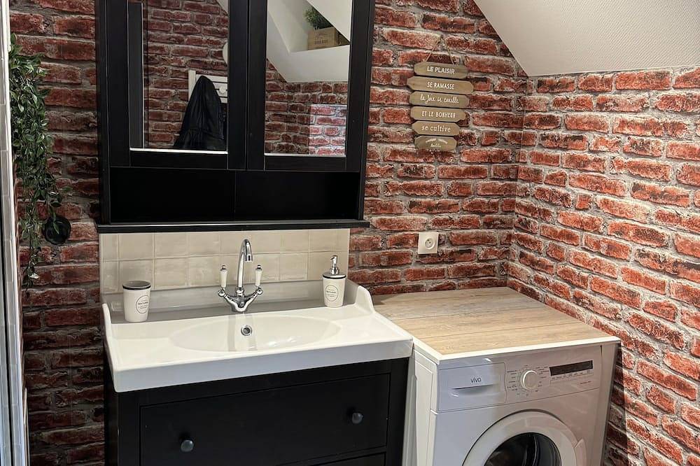 Entire apartment, Cosy Mimi, charming accommodation in Dole, Jura