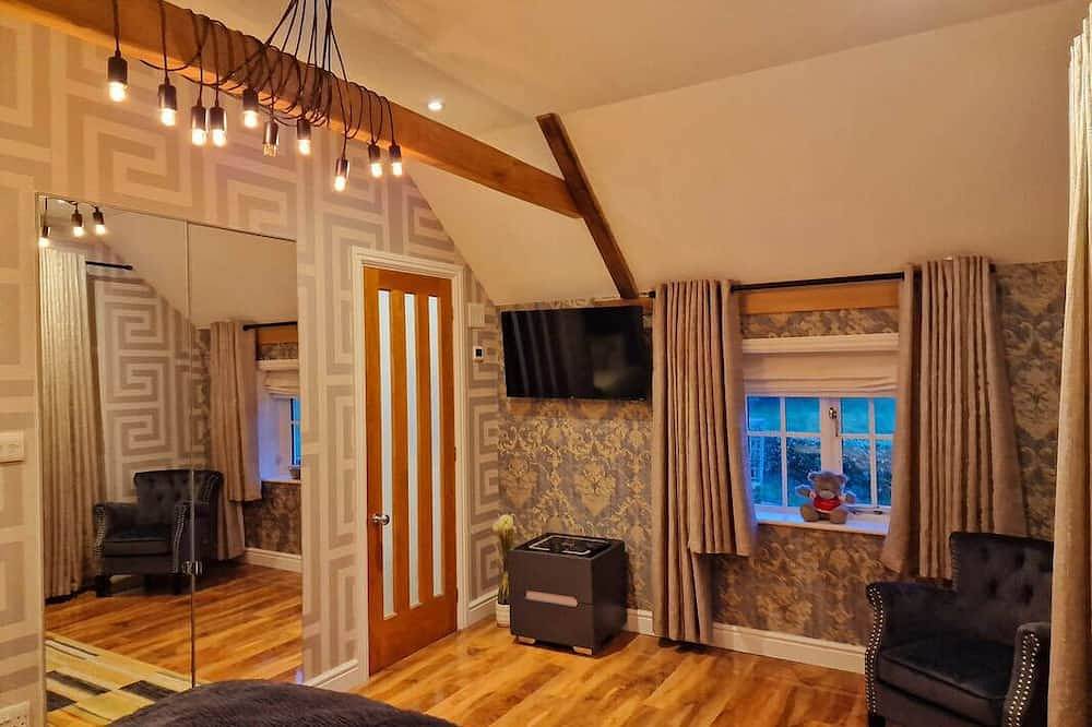 Beautiful en-suite double rm in a small country home c/w spa, supper & breakfast in Somerset