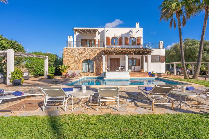 Ferienhaus 'Dalt Vila Campos' mit Pool, Garten und Wlan in Campos, Mallorca Süden