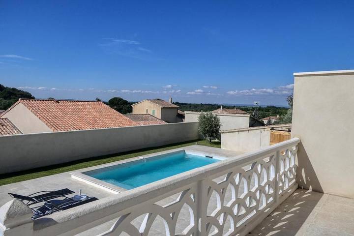 Location de vacances pour 6 personnes, avec piscine ainsi que balcon et vue à Vacqueyras - 3