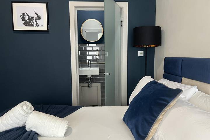 Holiday rental for 8 people, with Terrace and Garden in South Yorkshire