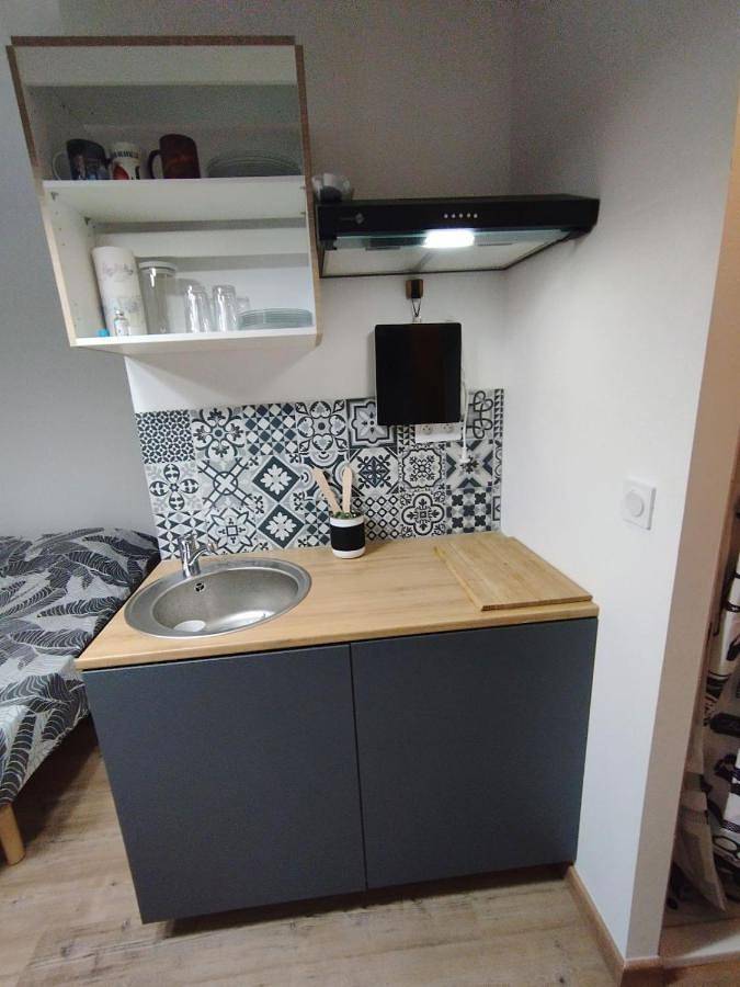Appartement entier, One-Bedroom Apartment in Joué-lès-Tours, Région de Tours