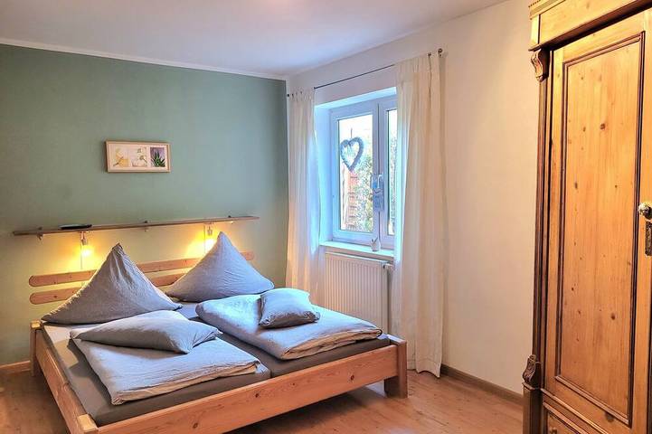 Ganze Wohnung, Ahrtal Vier Sterne Ferienwohnung Alexandra Weiler am Rotweinwanderweg gelegen in Bad Neuenahr, Ahrtal