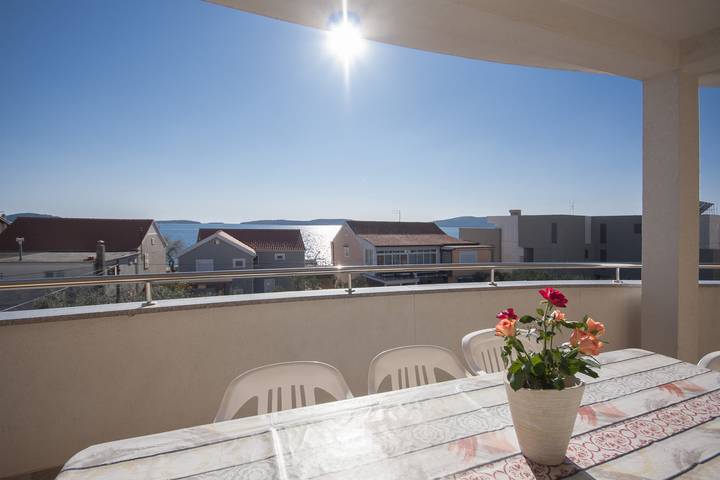 Ferienwohnung für 10 Personen, mit Balkon und Garten - 1