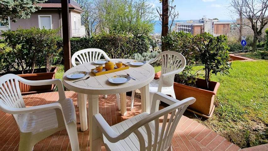 Appartamento vacanze per 4 persone, con terrazza e giardino nonché panorama, con animali domestici - 1