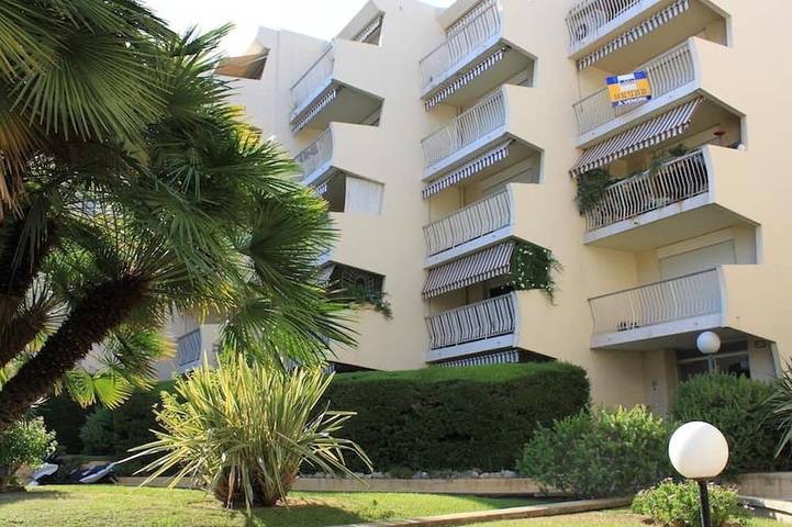 Appartement entier, Azur 3000 - Studio Supérieur in Saint-Laurent-du-Var, Côte méditerranéenne (France)