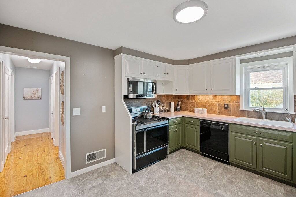 \"Sweet Serenity\" Stay 10 Minutes from Hershey by Redawning in Lebanon County