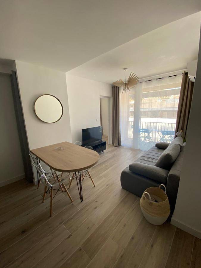 Appartement entier, One-Bedroom Apartment in Ajaccio, Golfe D'Ajaccio