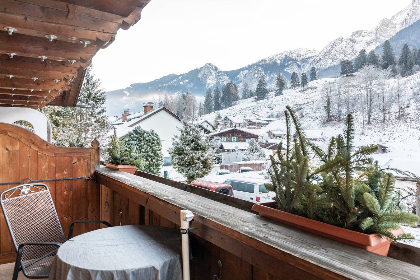 Ganze Wohnung, Ferienwohnung Reintal" mit Bergblick, Balkon und Wlan in Grainau, Eibsee