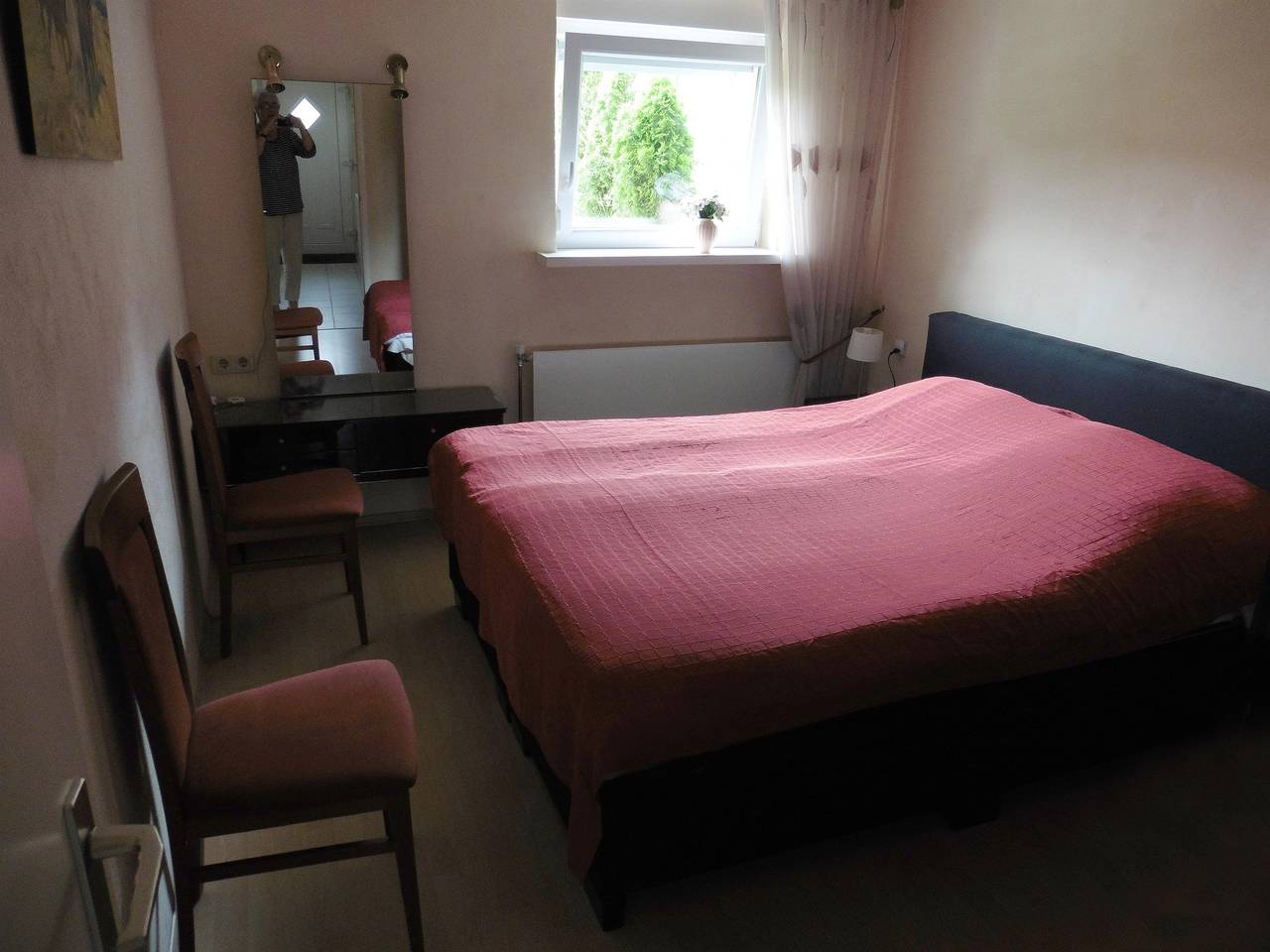 Ganze Ferienwohnung, Waldsicht 4-Bett-Ferien-Appartement in Winkel (Eifel), Vulkaneifel