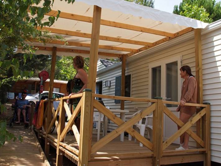Camping pour 6 personnes, avec piscine, animaux acceptés