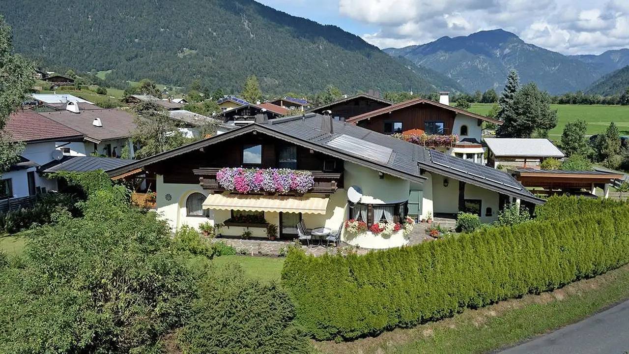 Geheel vakantieappartement, Vakantieappartement voor 5 personen met balkon in Kirchdorf in Tirol, Kaisergebirge