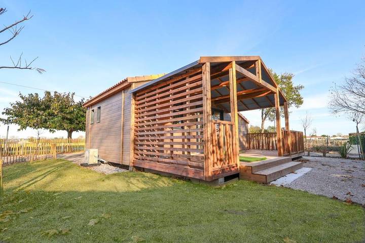 Gîte pour 6 personnes, avec piscine ainsi que terrasse et jardin à Rivières - 4