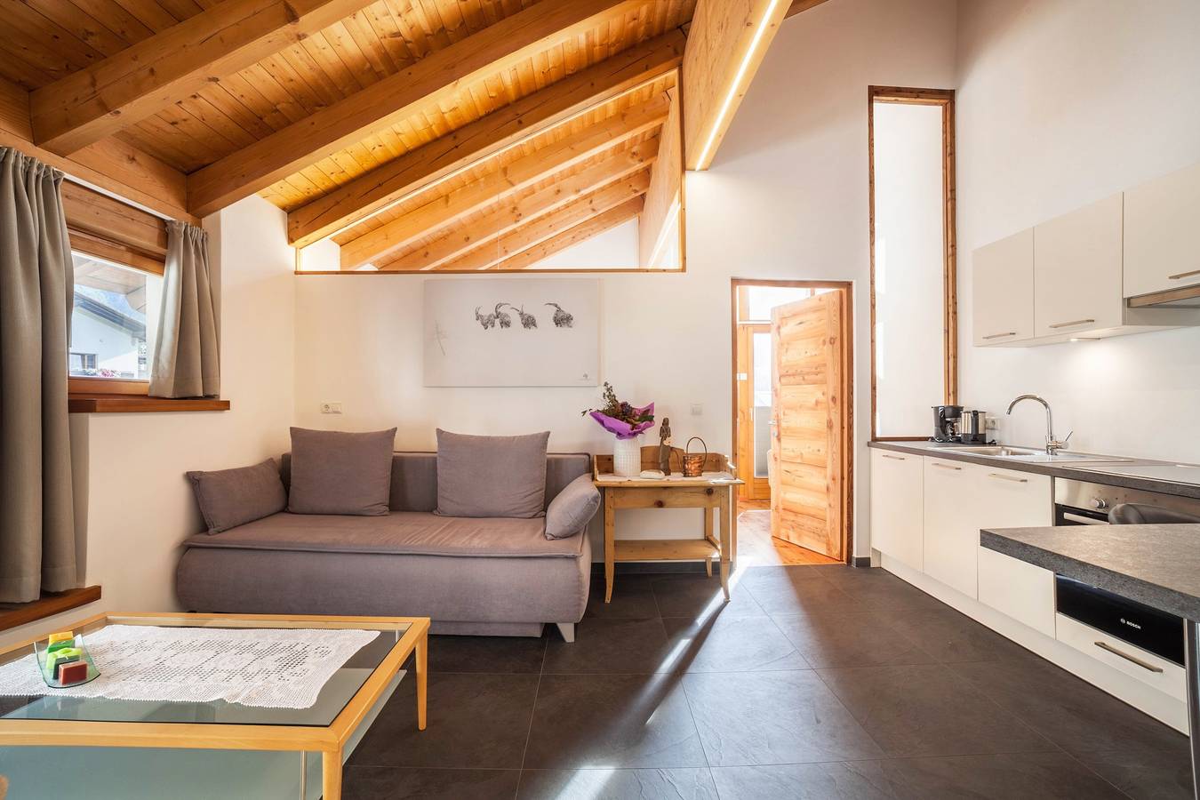 Ganze Wohnung, Ferienunterkunft "Ferienwohnung Burgeis" mit Balkon und Bergblick in Burgeis, Mals