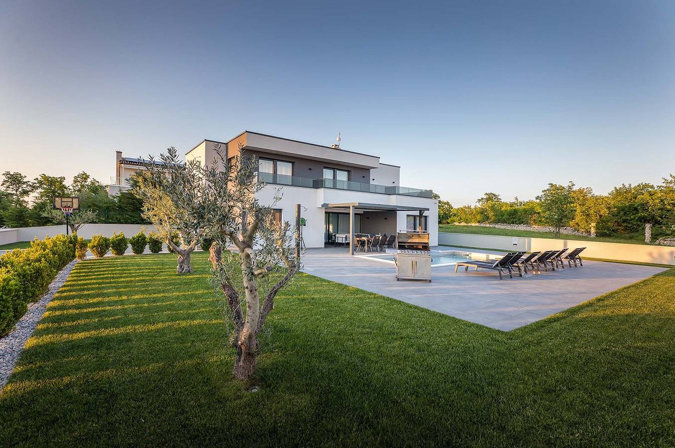 Villa for 10 People in Svetvinčenat, Central Istria