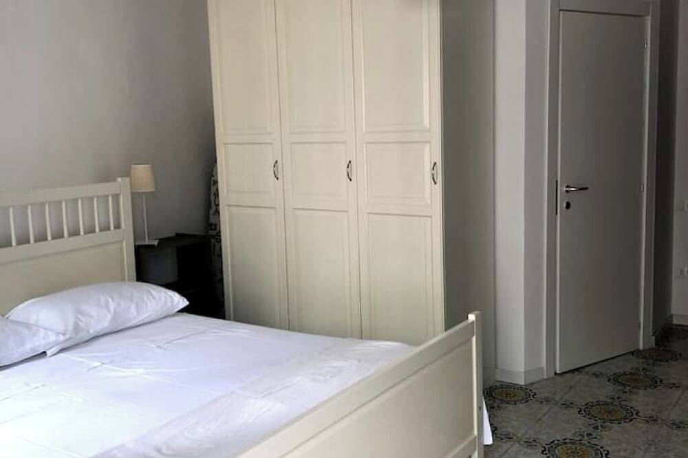Room with private bathroom and stunning views in the heart of Vicenza in Vicenza, Vicenza Province