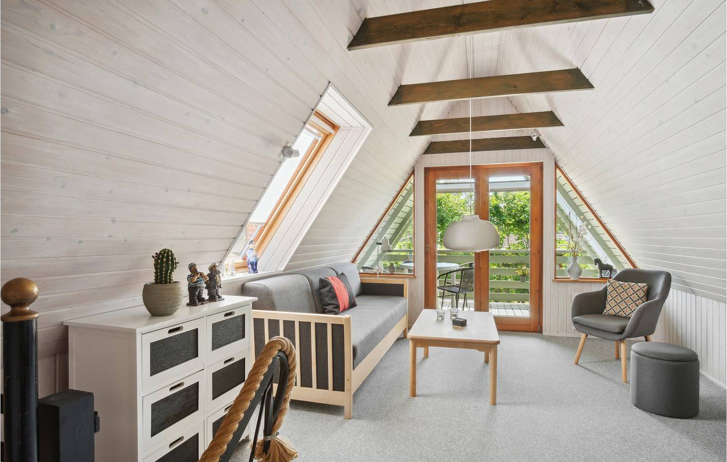 Vacation house for 4 people with terrace in Samsø