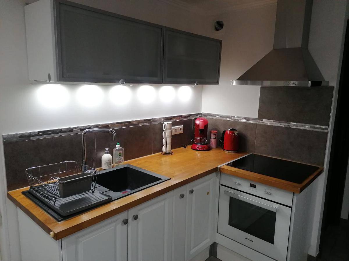 Appartement entier, One-Bedroom Apartment in Laveyron, Région de Valence