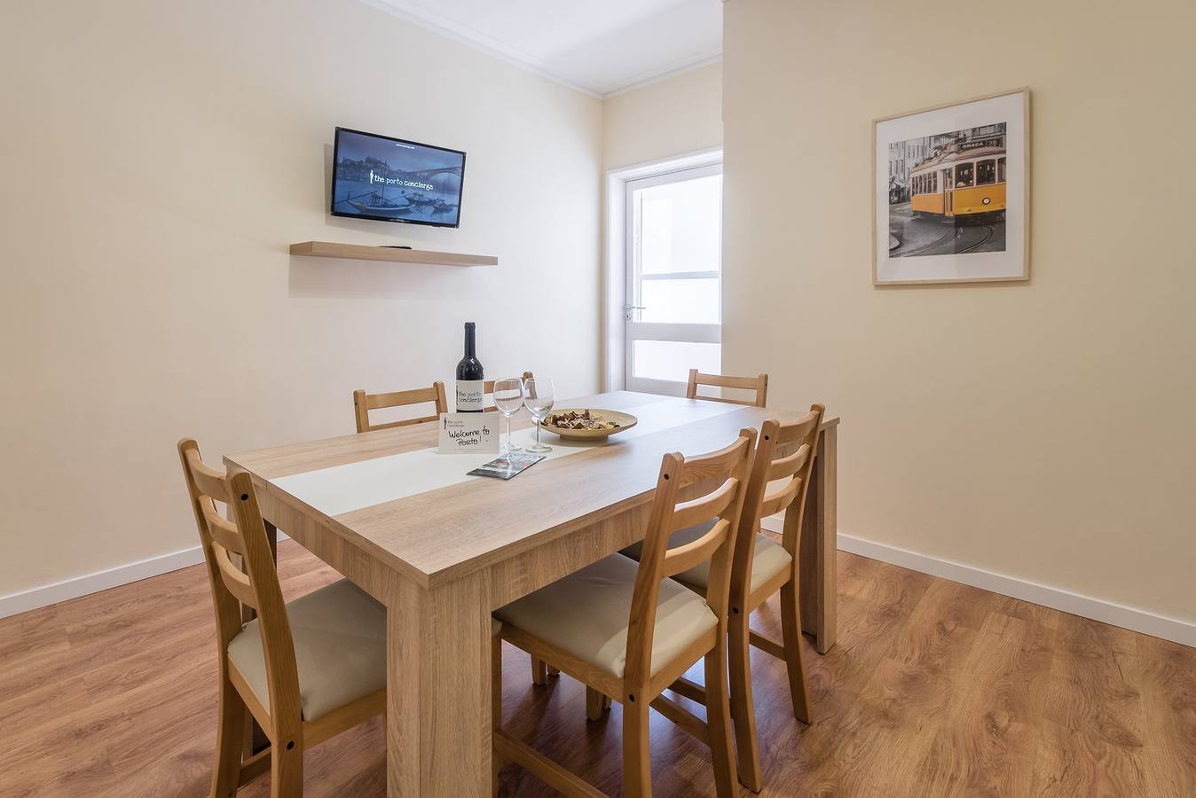 Entire apartment, Guestready - October Tide in Cedofeita, Porto