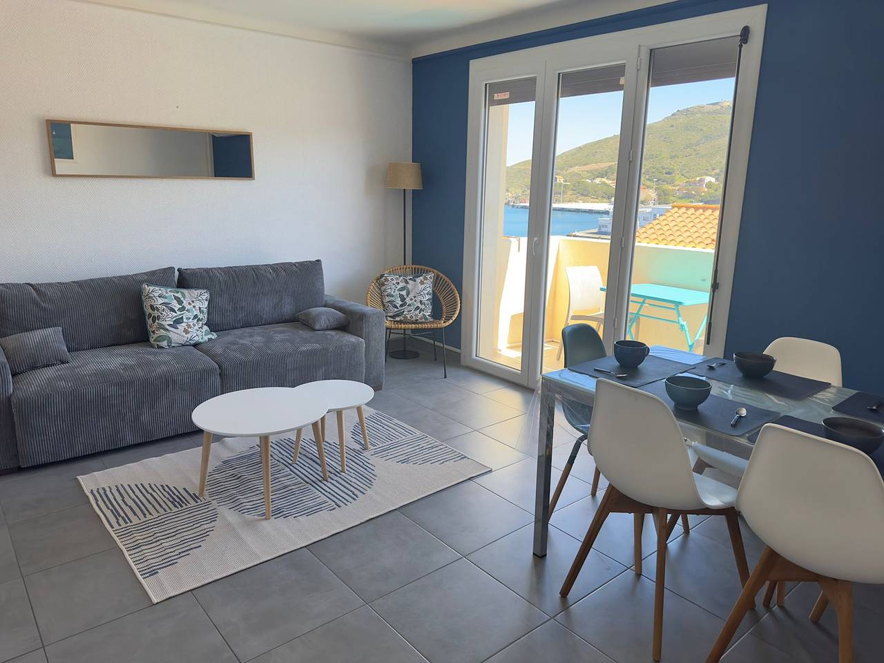 Apartamento entero, Apartamento con aire y vista al puerto - 6 pers. in La Côte Vermeille, Port-Vendres